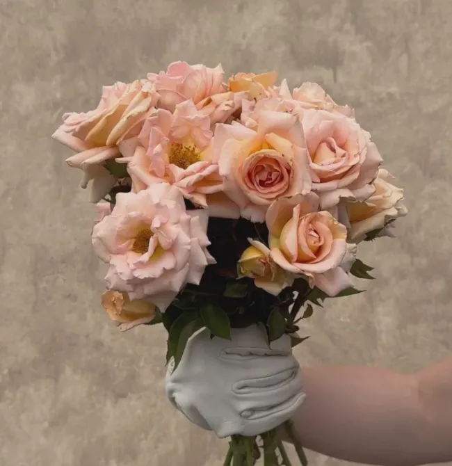 Scent-Sation>Heirloom Roses Hot